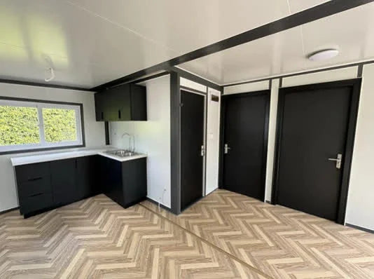 Contenitore Mobile Tiny House 2024 – 2 Camere da Letto e Cucina