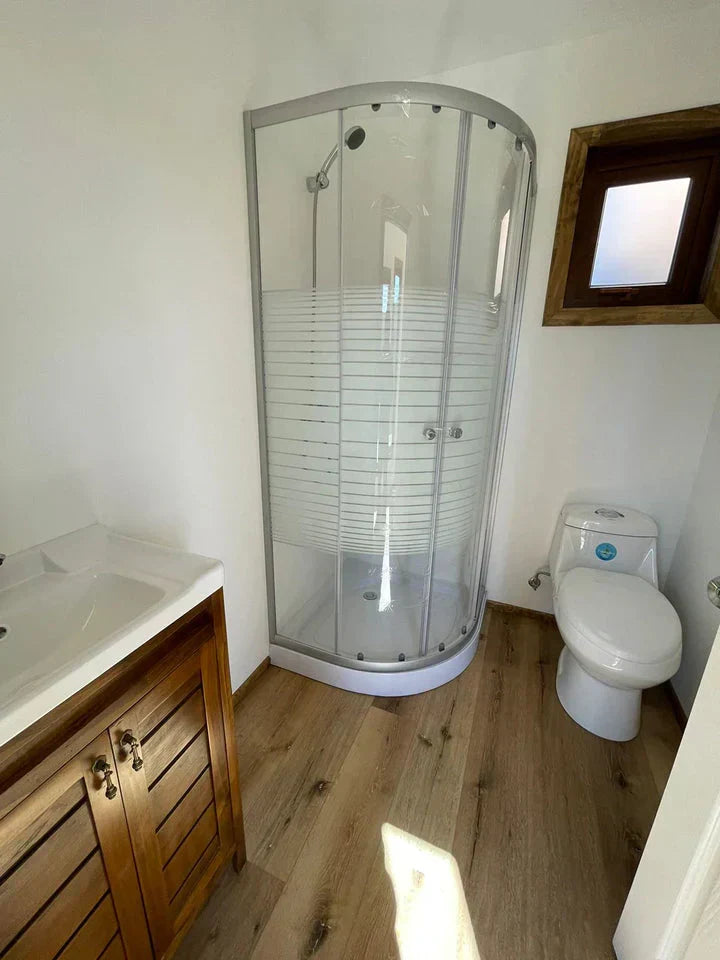 Casa Modulare Leyton – 30 m² (10 × 3 m, 2 Camere da Letto)